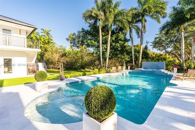 6290 SW 130th Terrace, Pinecrest, FL 33156