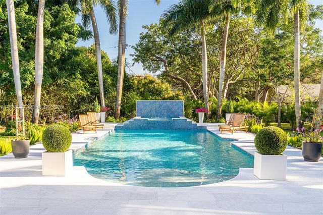6290 SW 130th Terrace, Pinecrest, FL 33156