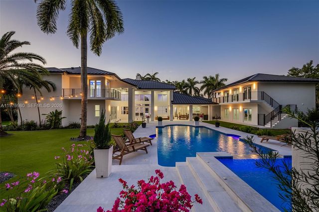6290 SW 130th Terrace, Pinecrest, FL 33156