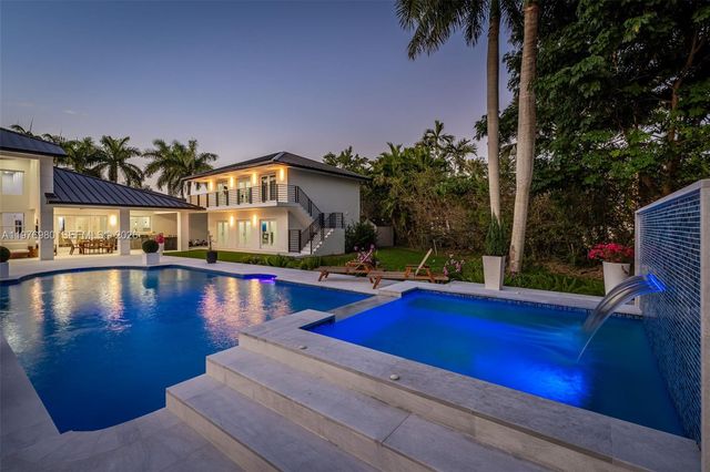 6290 SW 130th Terrace, Pinecrest, FL 33156