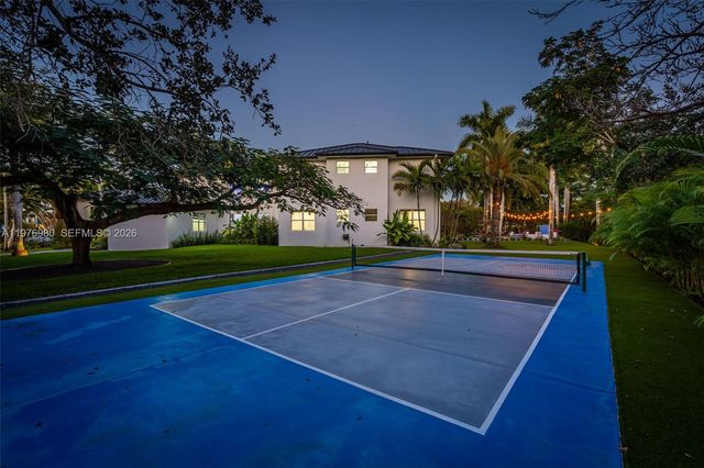 6290 SW 130th Terrace, Pinecrest, FL 33156