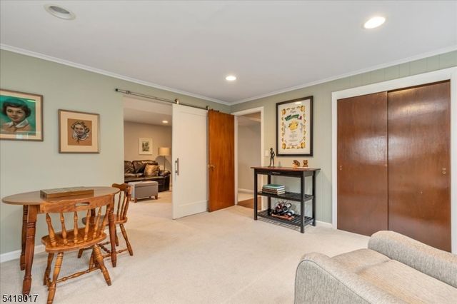 77 Windsor Way, Berkeley Heights Twp., NJ 07922