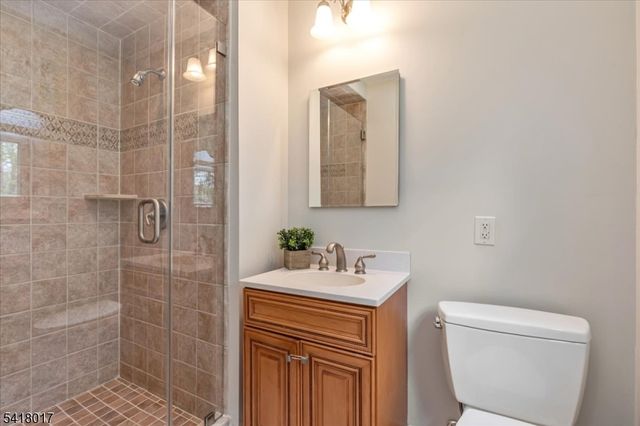 77 Windsor Way, Berkeley Heights Twp., NJ 07922