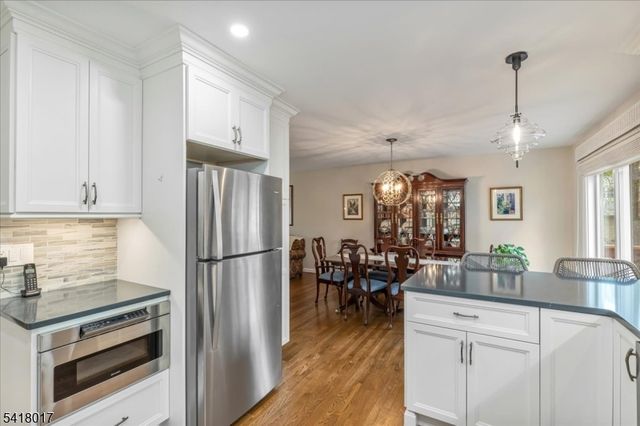 77 Windsor Way, Berkeley Heights Twp., NJ 07922