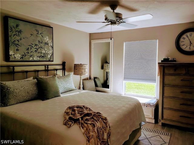 6 Aztec Lily LN, Lehigh Acres, FL 33936