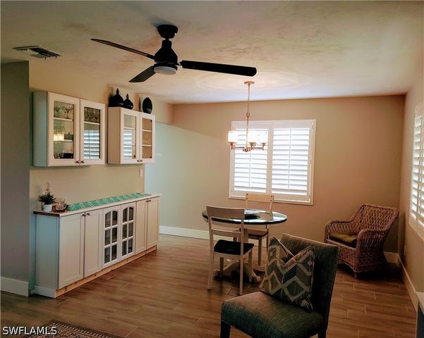 6 Aztec Lily LN, Lehigh Acres, FL 33936