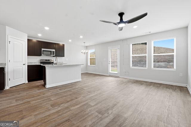 208 Norchester Avenue, Hogansville, GA 30230