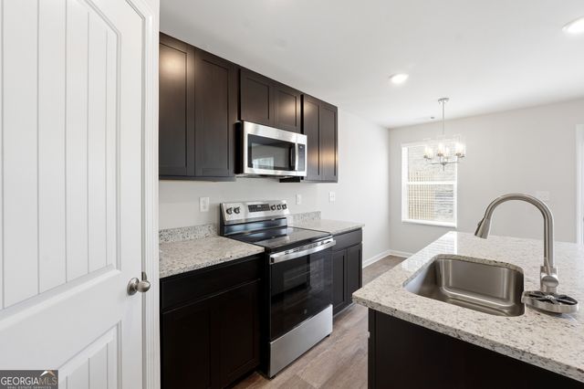 208 Norchester Avenue, Hogansville, GA 30230