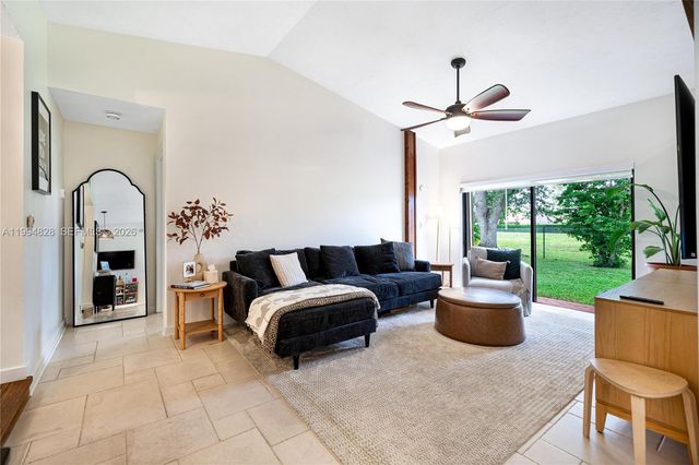 1110 Cedar Creek Way, Davie, FL 33325