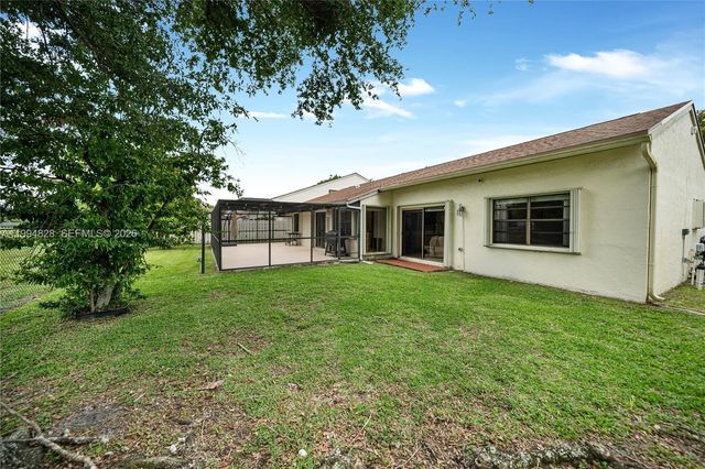 1110 Cedar Creek Way, Davie, FL 33325