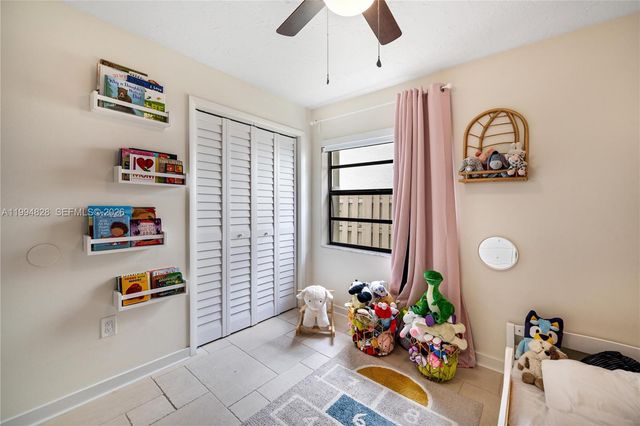 1110 Cedar Creek Way, Davie, FL 33325