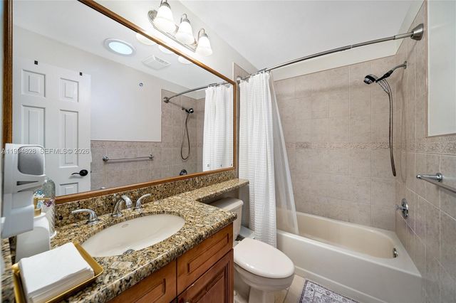 1110 Cedar Creek Way, Davie, FL 33325