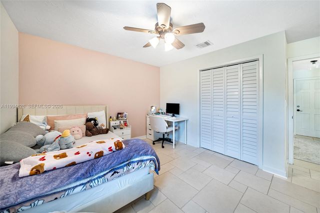 1110 Cedar Creek Way, Davie, FL 33325