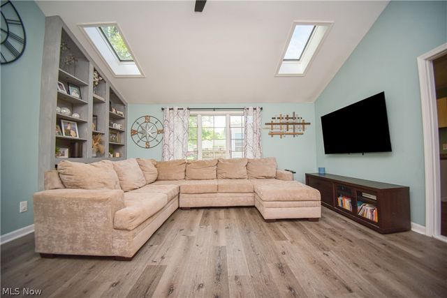 526 N Harmony Street, Medina, OH 44256
