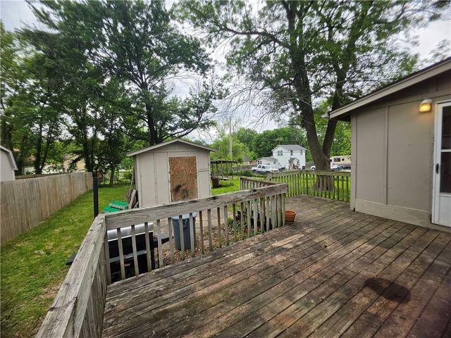 1409 S Kings Highway, Independence, MO 64055
