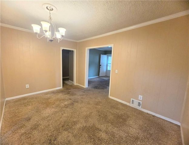 1409 S Kings Highway, Independence, MO 64055