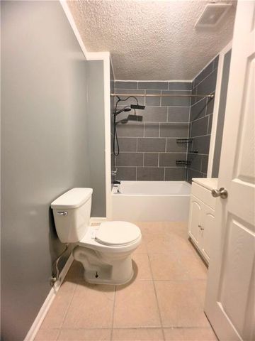 1409 S Kings Highway, Independence, MO 64055