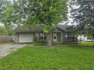 1409 S Kings Highway, Independence, MO 64055