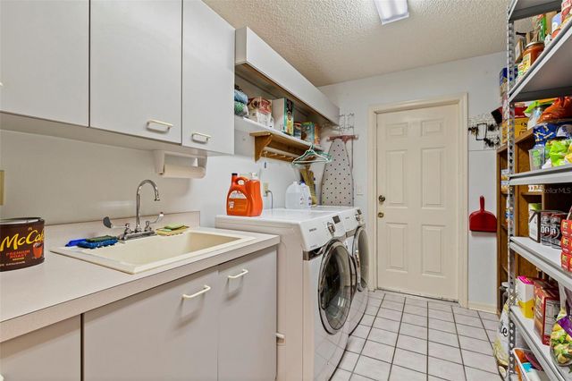 450 WATERFORD CIRCLE E, Tarpon Springs, FL 34688