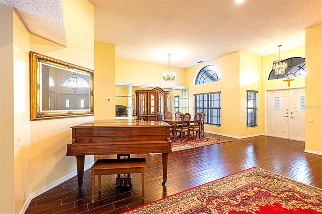 450 WATERFORD CIRCLE E, Tarpon Springs, FL 34688