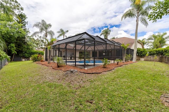 450 WATERFORD CIRCLE E, Tarpon Springs, FL 34688