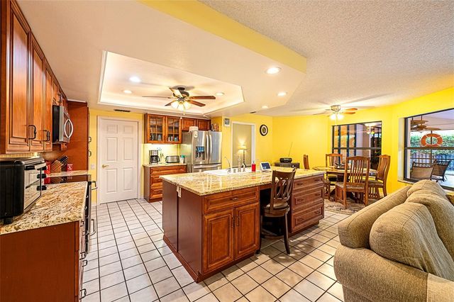 450 WATERFORD CIRCLE E, Tarpon Springs, FL 34688