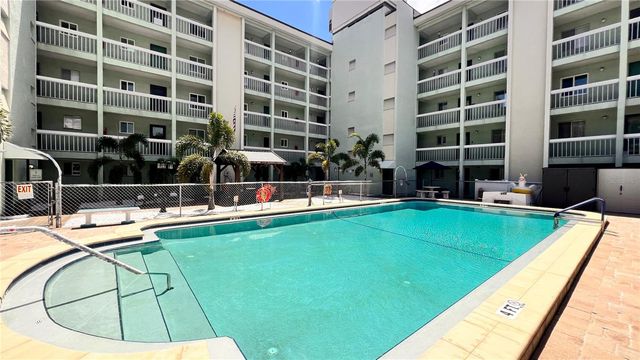 801 83RD AVENUE N 114, St Petersburg, FL 33702