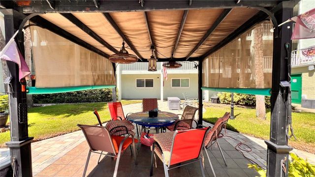 801 83RD AVENUE N 114, St Petersburg, FL 33702