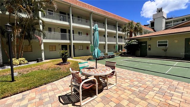 801 83RD AVENUE N 114, St Petersburg, FL 33702