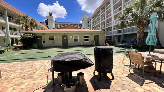 801 83RD AVENUE N 114, St Petersburg, FL 33702