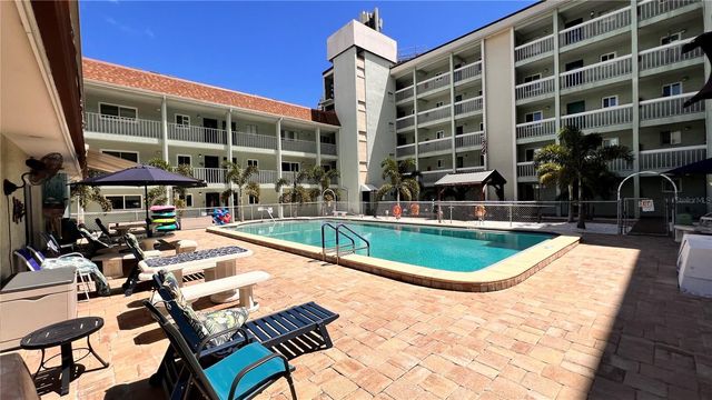 801 83RD AVENUE N 114, St Petersburg, FL 33702