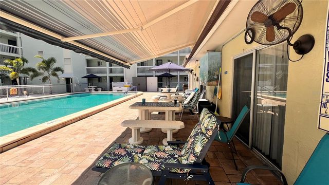 801 83RD AVENUE N 114, St Petersburg, FL 33702