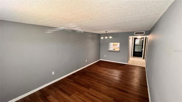 801 83RD AVENUE N 114, St Petersburg, FL 33702