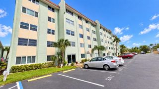 801 83RD AVENUE N 114, St Petersburg, FL 33702