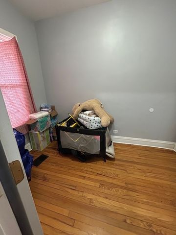 8211 S Saginaw Avenue, Chicago, IL 60617