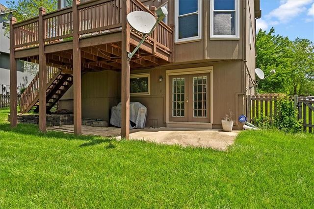 14436 Hemlock Street, Overland Park, KS 66223