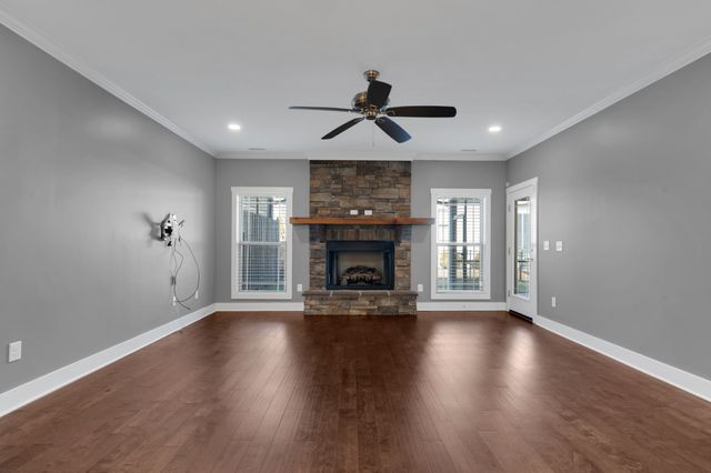 69 Anderton Dr, Winchester, TN 37398