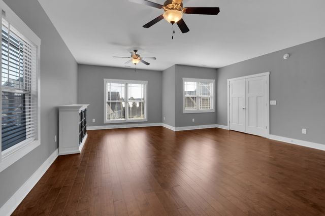 69 Anderton Dr, Winchester, TN 37398