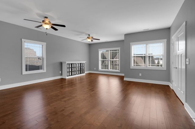 69 Anderton Dr, Winchester, TN 37398