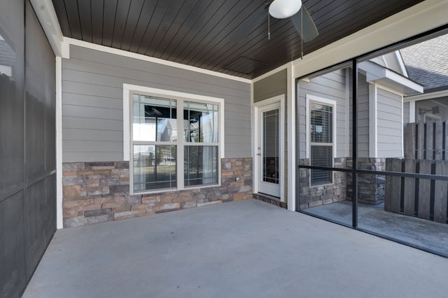 69 Anderton Dr, Winchester, TN 37398