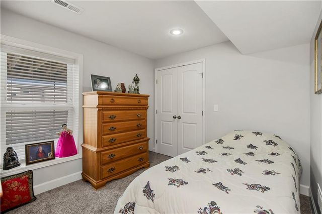 1112 SW 10th Terrace, Oak Grove, MO 64075