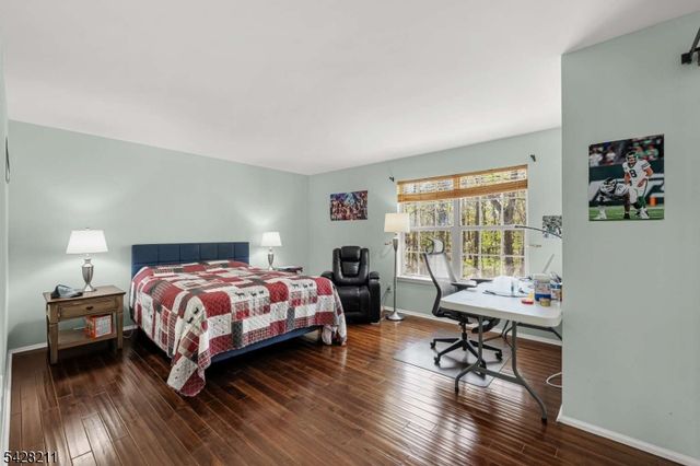 150 Nantwich Ct, Franklin Twp., NJ 08873