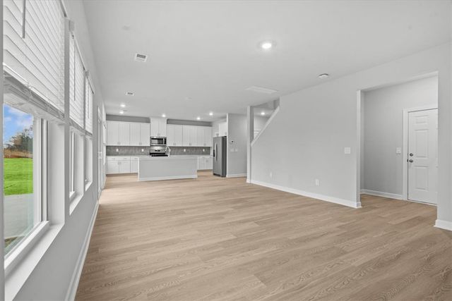 1580 Erindale Drive, Wellford, SC 29385