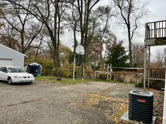 33 N Illinois Street, Hobart, IN 46342