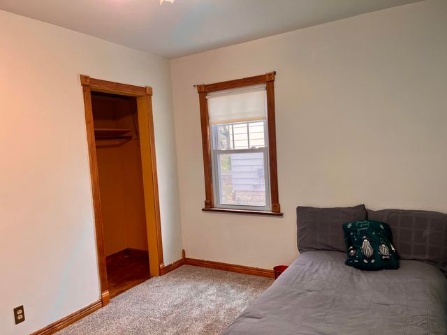 33 N Illinois Street, Hobart, IN 46342