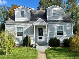 33 N Illinois Street, Hobart, IN 46342