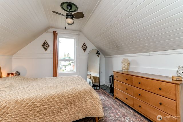 516 6th Street NW, Puyallup, WA 98371