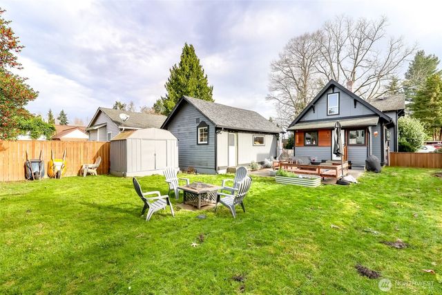 516 6th Street NW, Puyallup, WA 98371