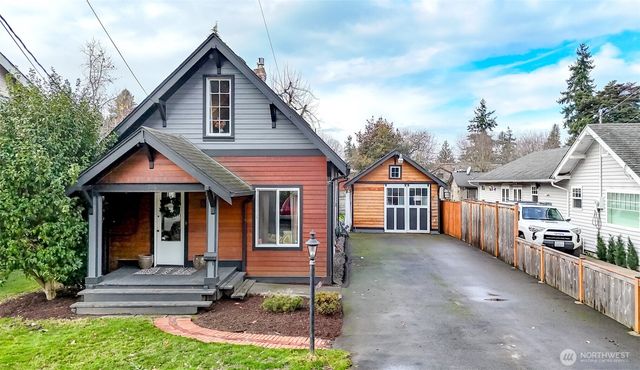 516 6th Street NW, Puyallup, WA 98371