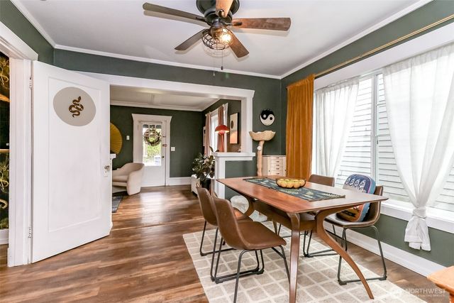 516 6th Street NW, Puyallup, WA 98371